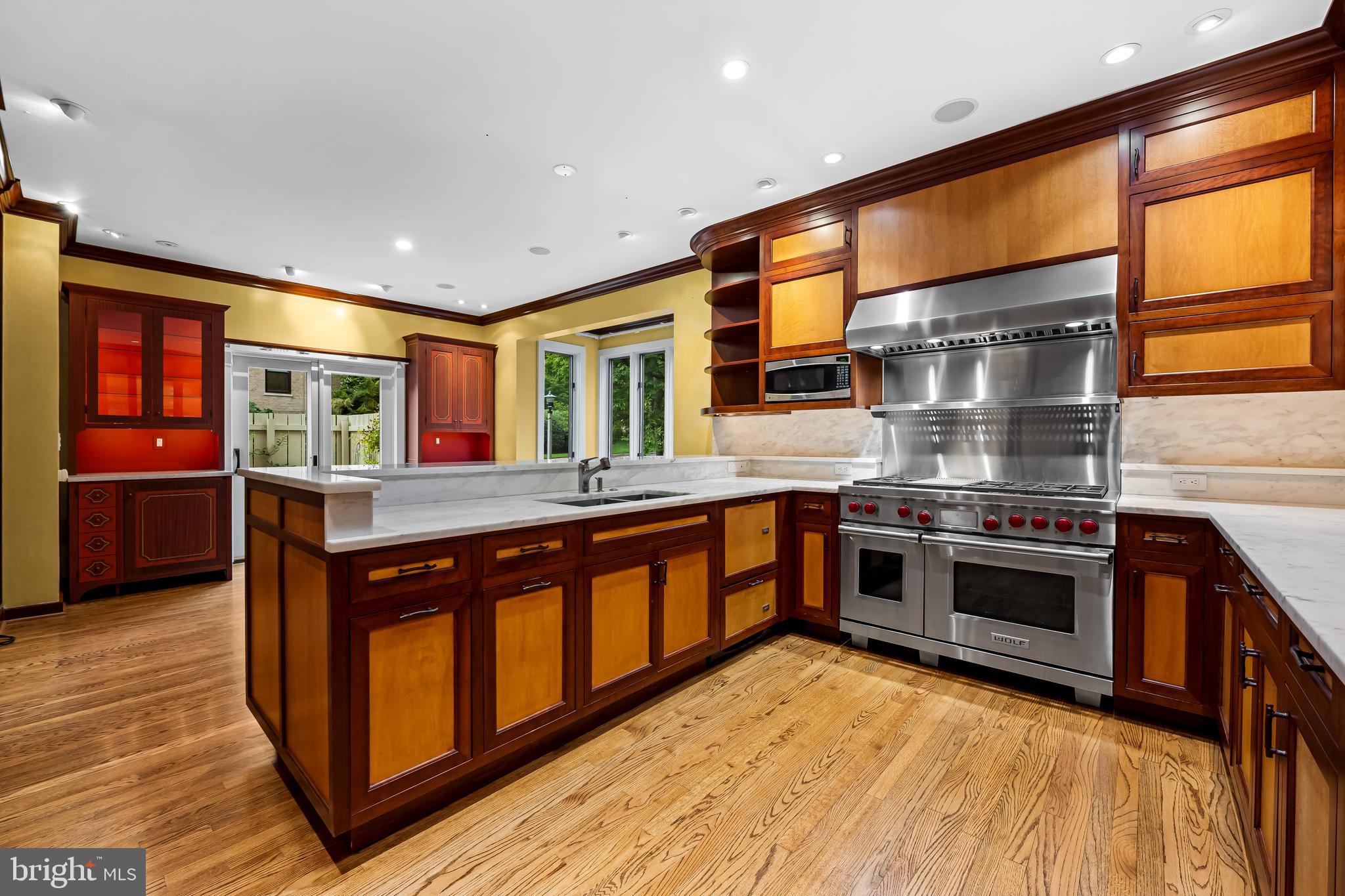 NORTH ROLAND PARK - Residential