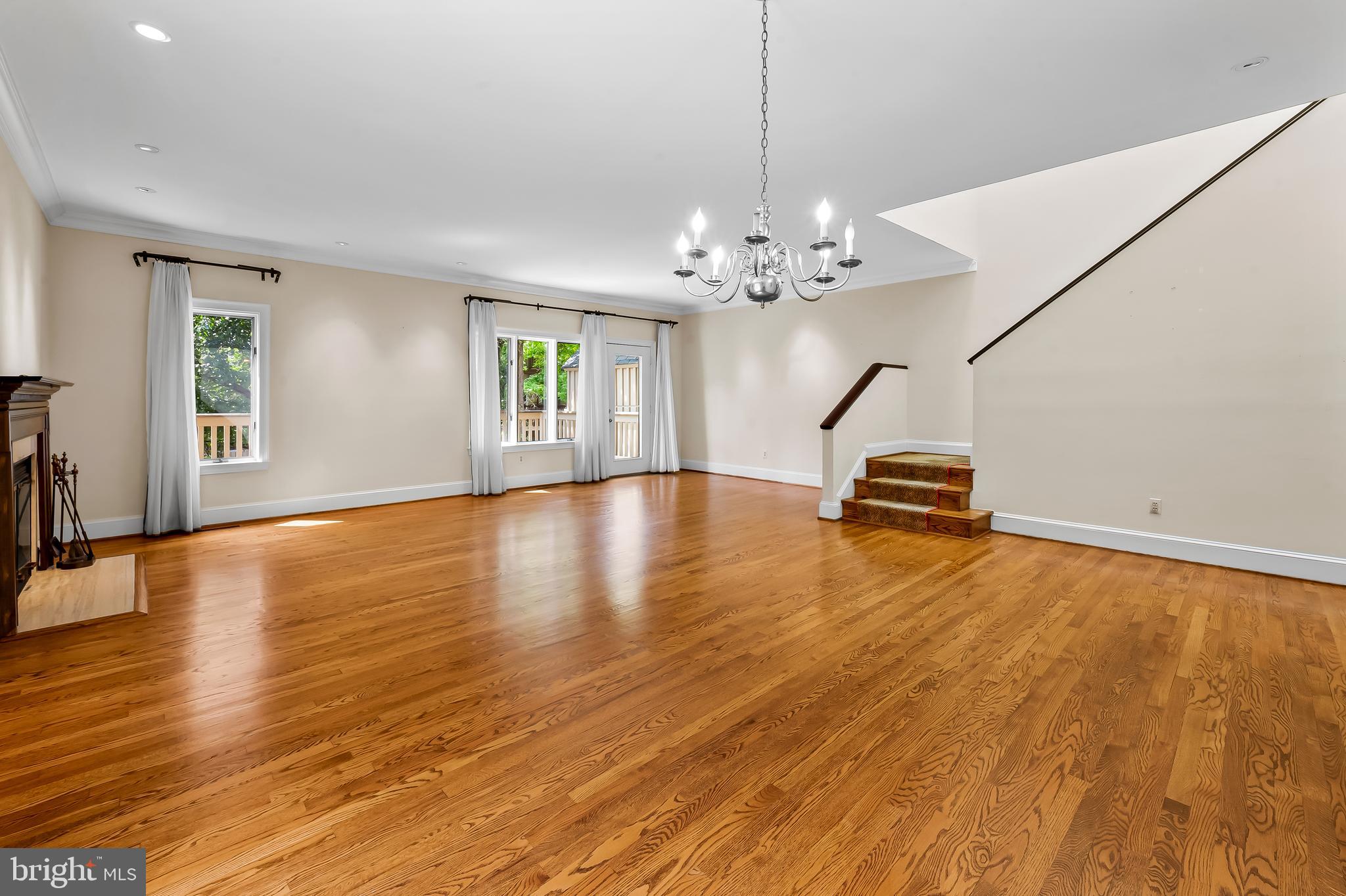 NORTH ROLAND PARK - Residential