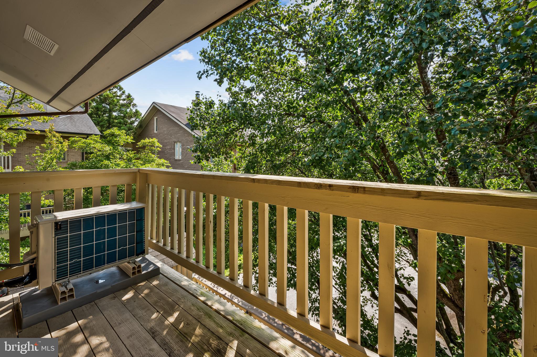 NORTH ROLAND PARK - Residential