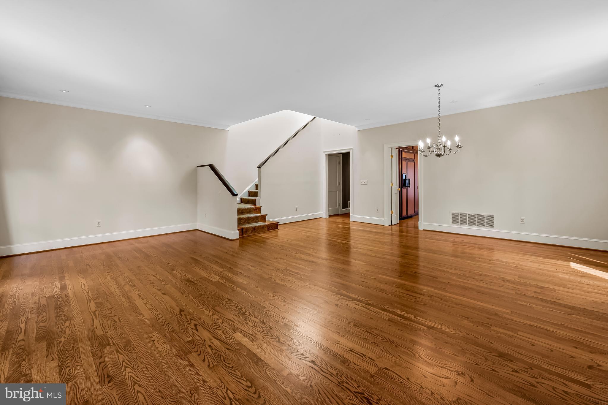 NORTH ROLAND PARK - Residential