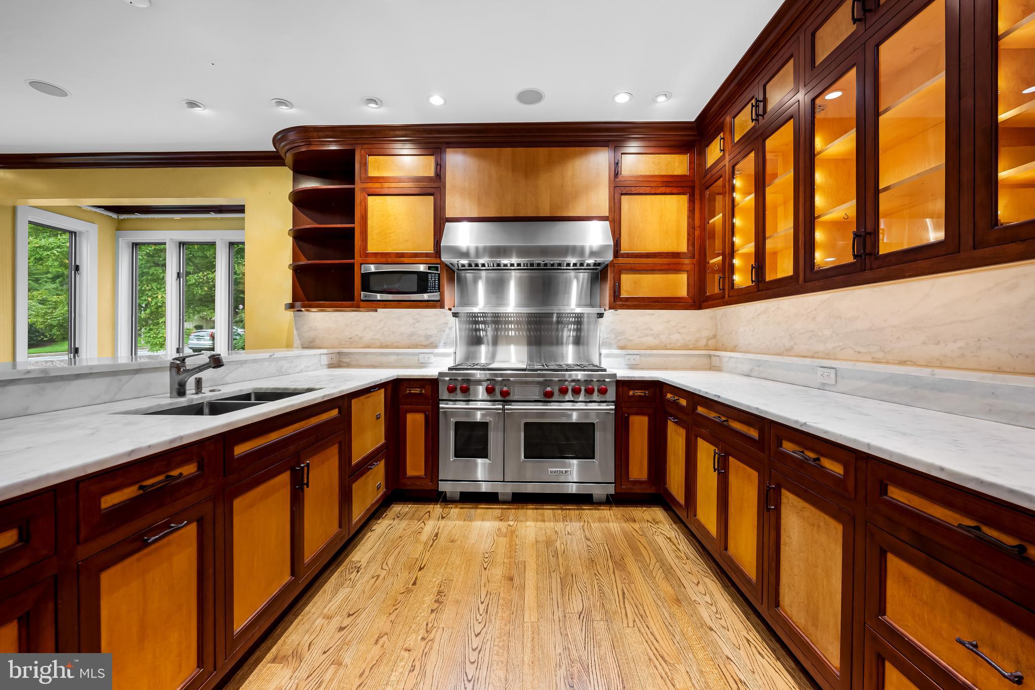 NORTH ROLAND PARK - Residential