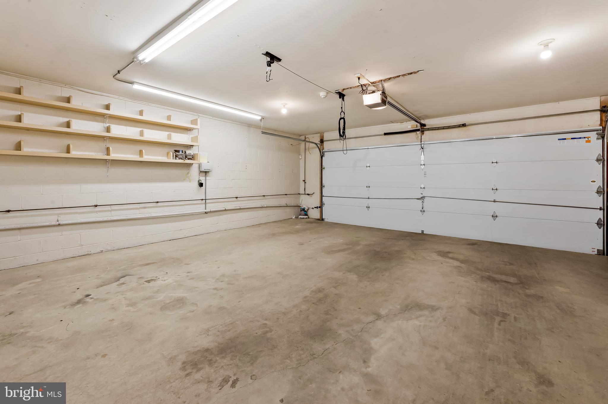 NORTH ROLAND PARK - Residential
