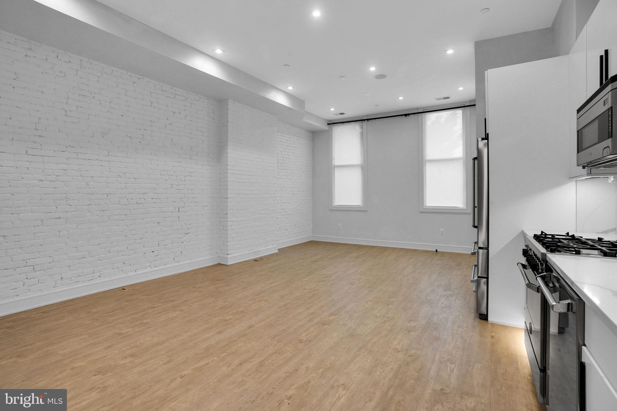 725 EUCLID STREET NW 2