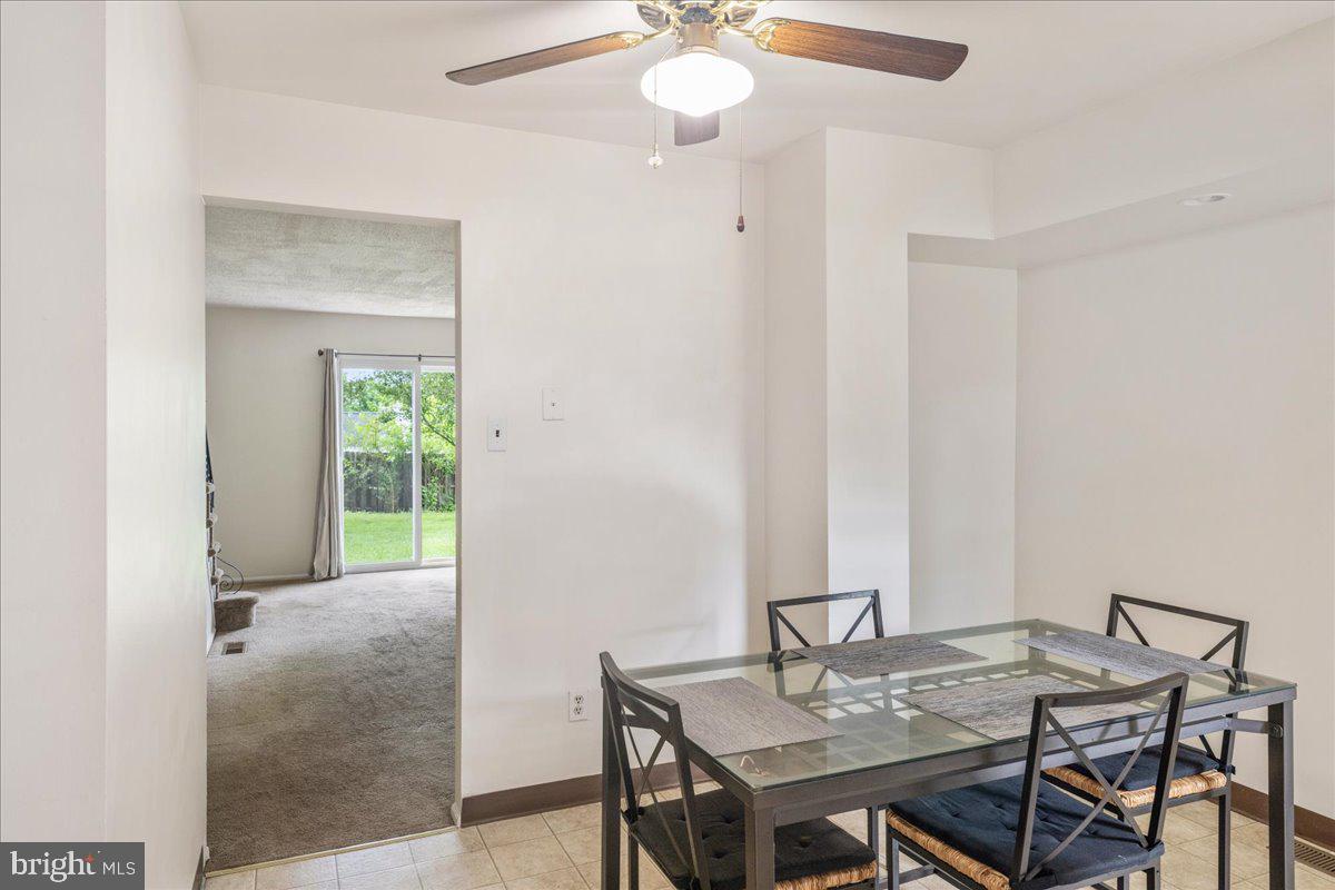 SANATOGA VIL - Residential