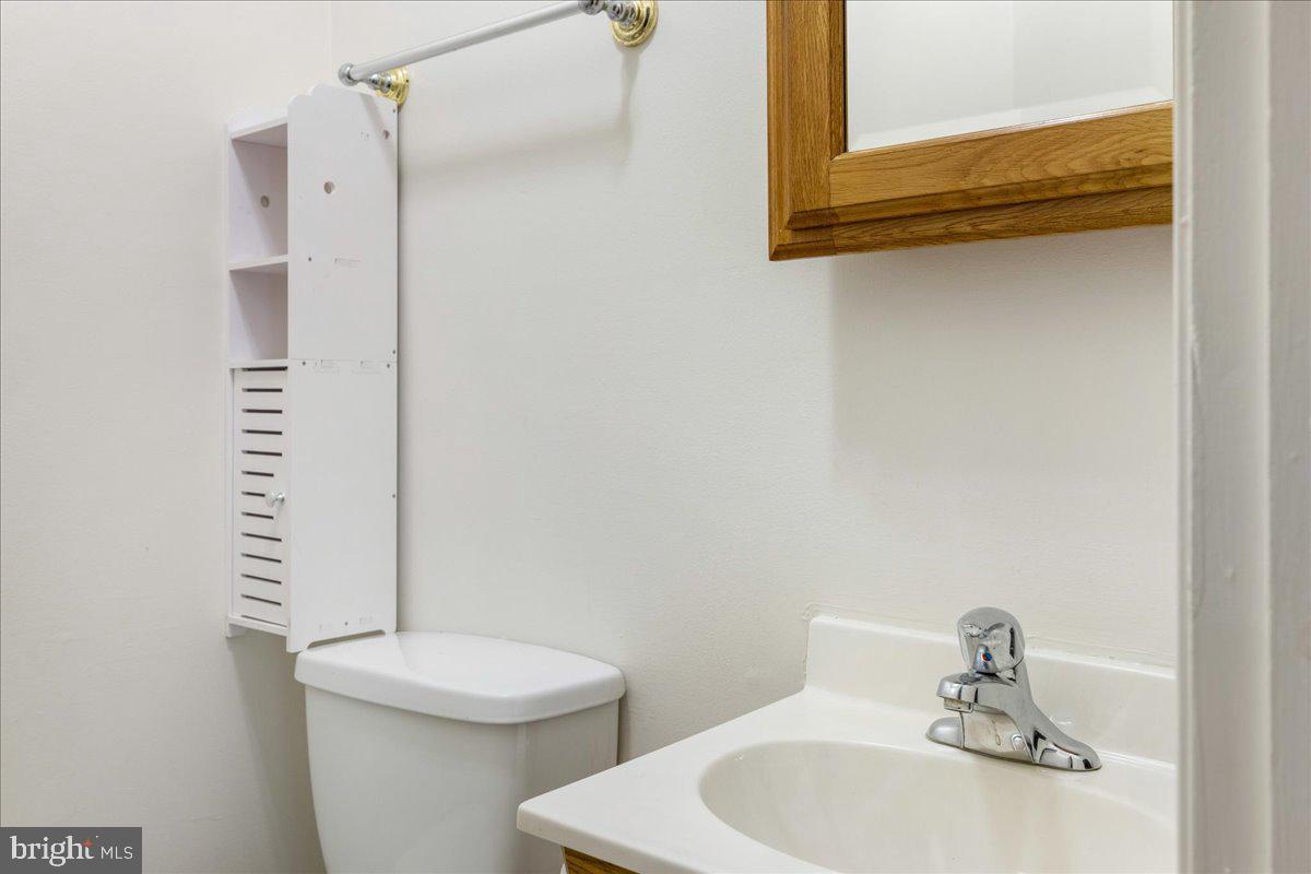 SANATOGA VIL - Residential