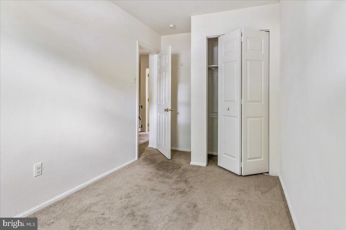 SANATOGA VIL - Residential