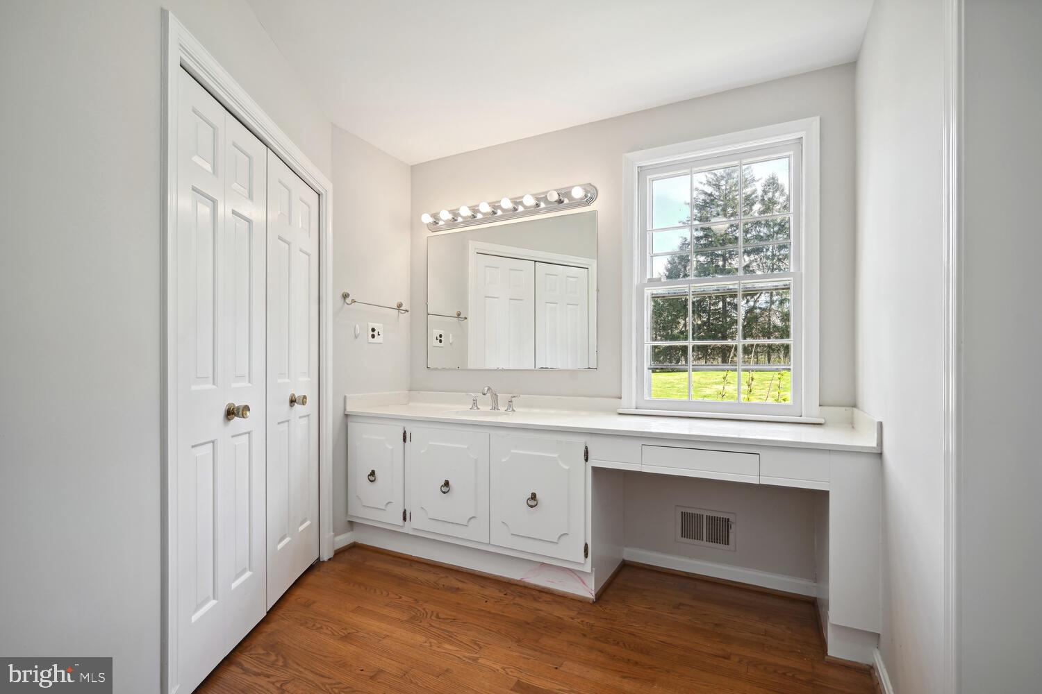 POTOMAC FALLS - Residential