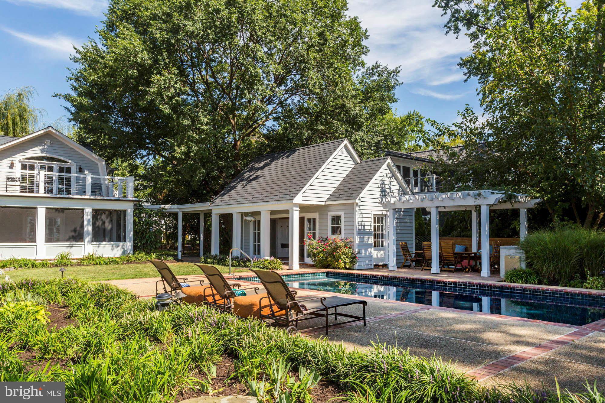 LINSTEAD - Residential