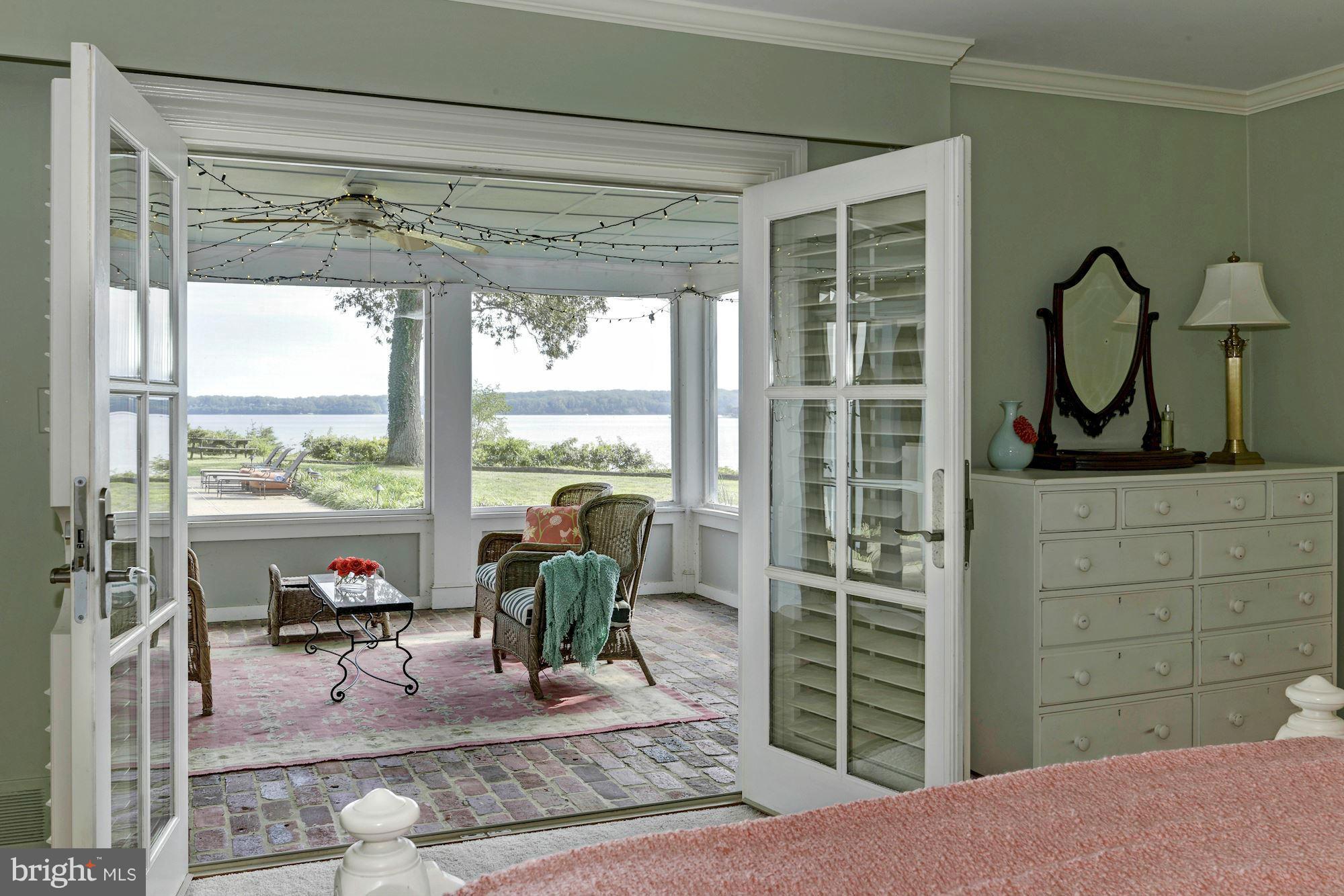 LINSTEAD - Residential