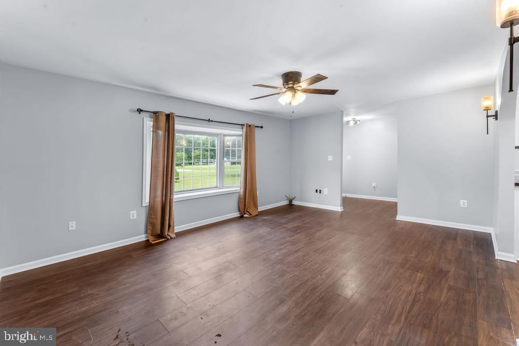 5285 STOWE LANE