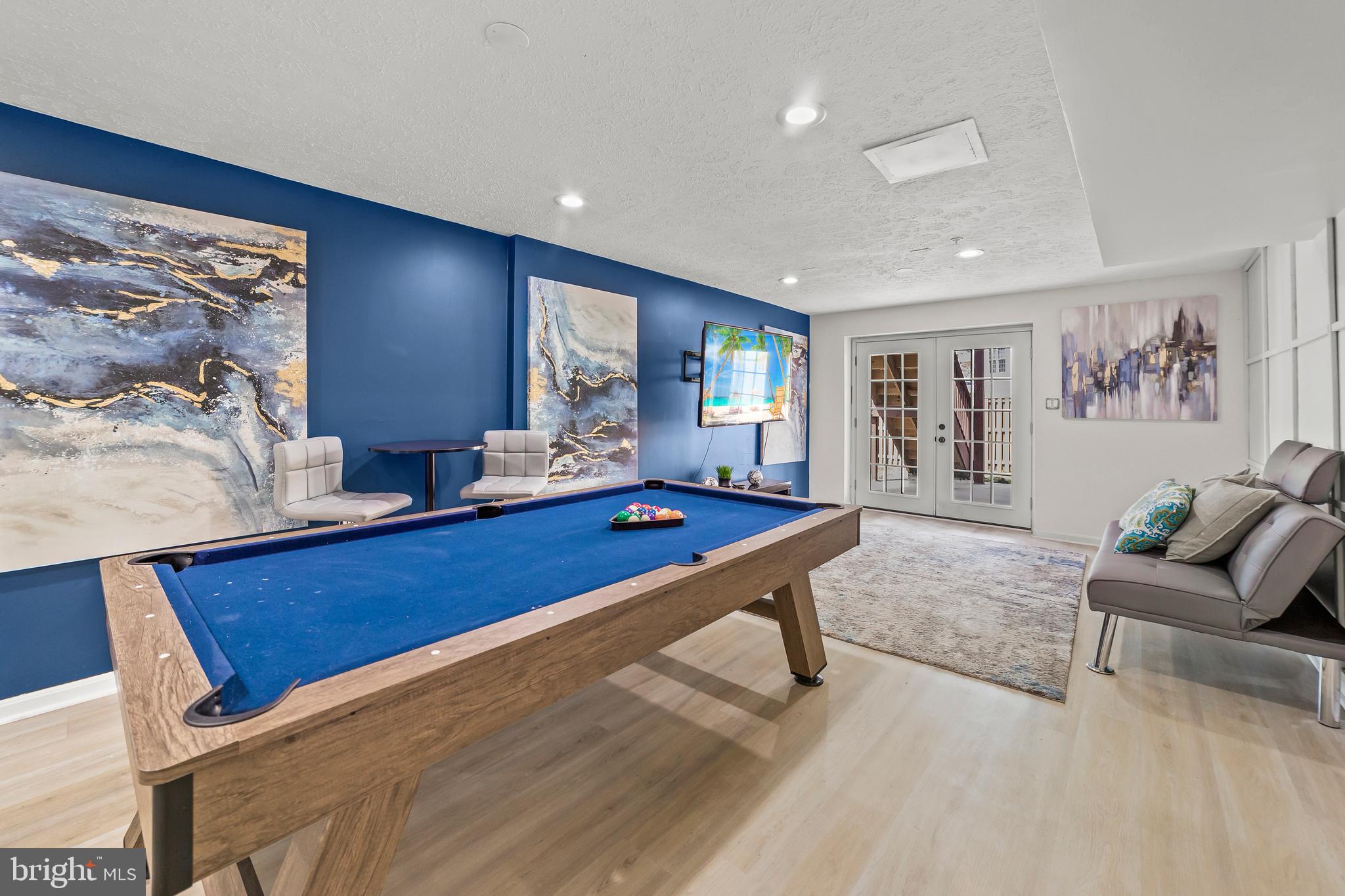 COUNTRYSIDE - Residential