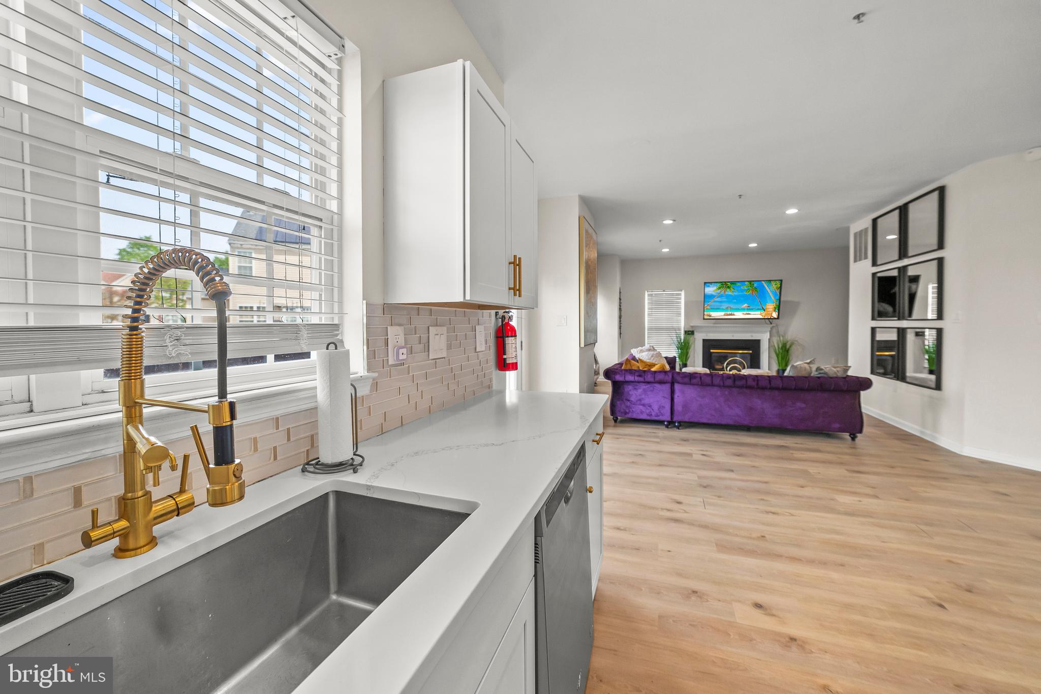 COUNTRYSIDE - Residential