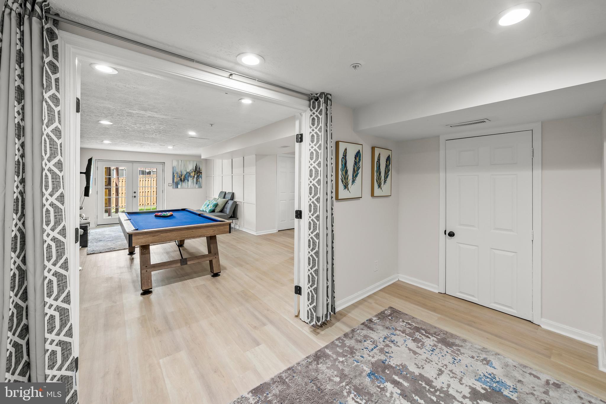 COUNTRYSIDE - Residential