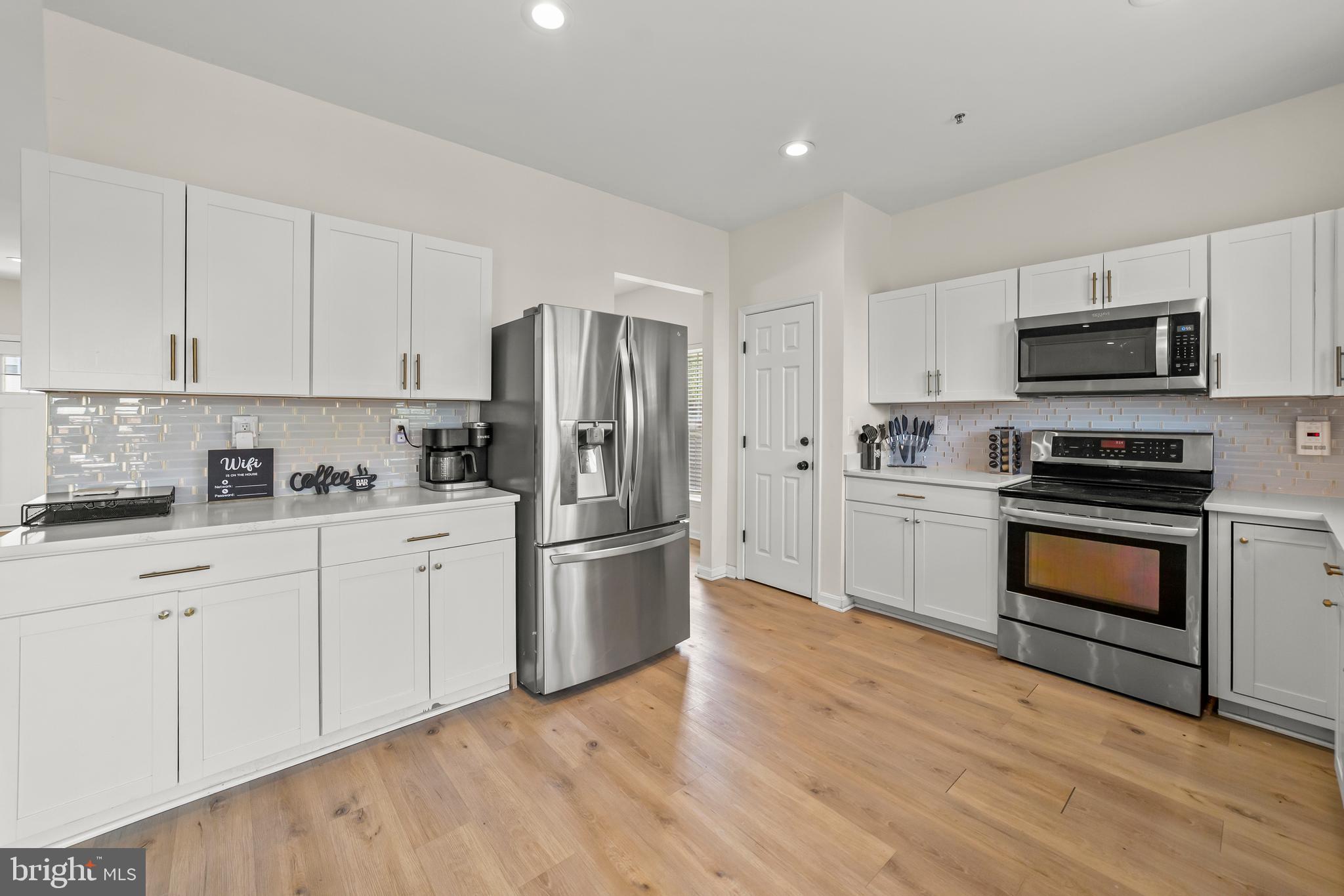 COUNTRYSIDE - Residential