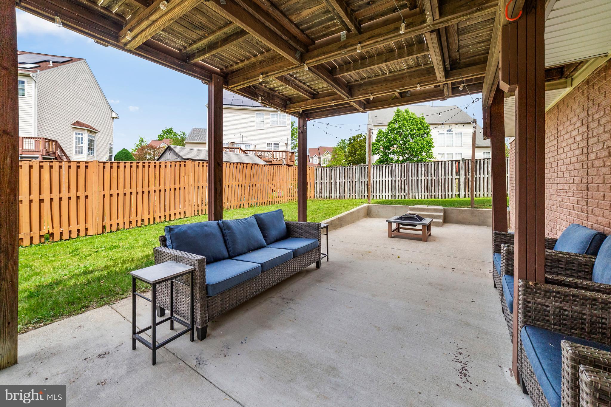 COUNTRYSIDE - Residential