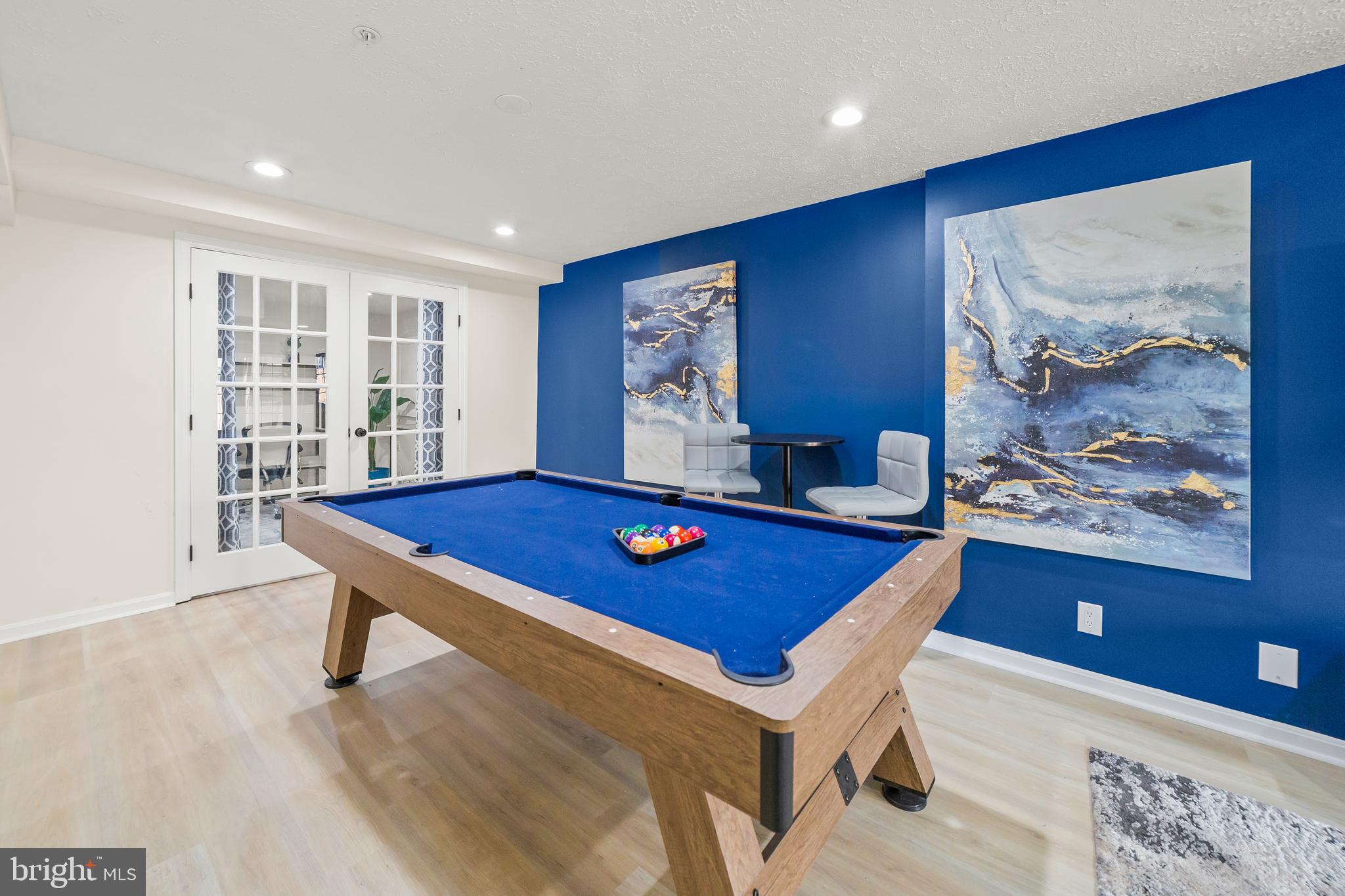 COUNTRYSIDE - Residential