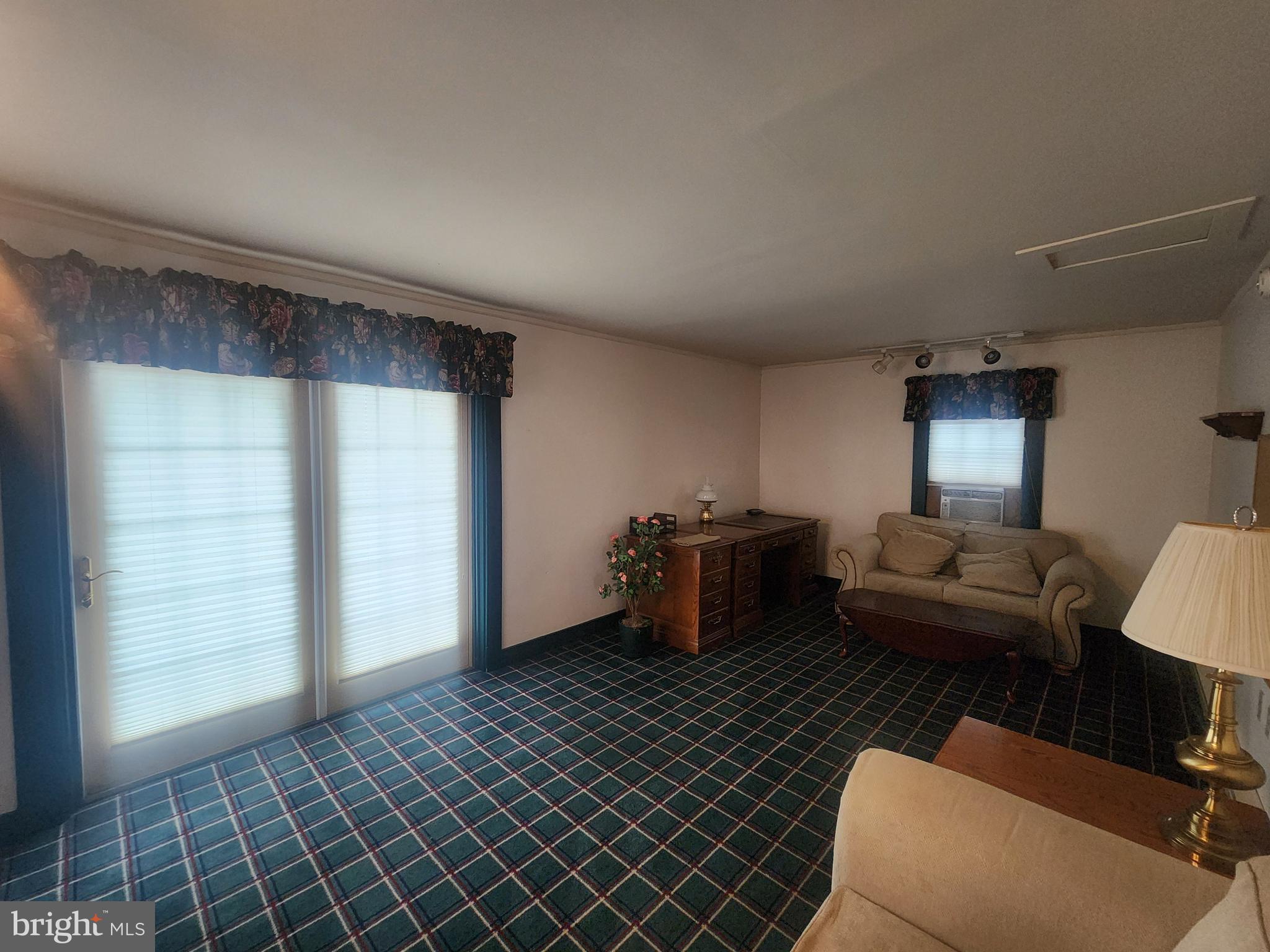 MANHEIM BOROUGH - Residential