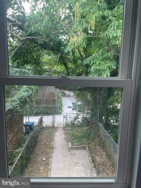 1812 N SMALLWOOD STREET