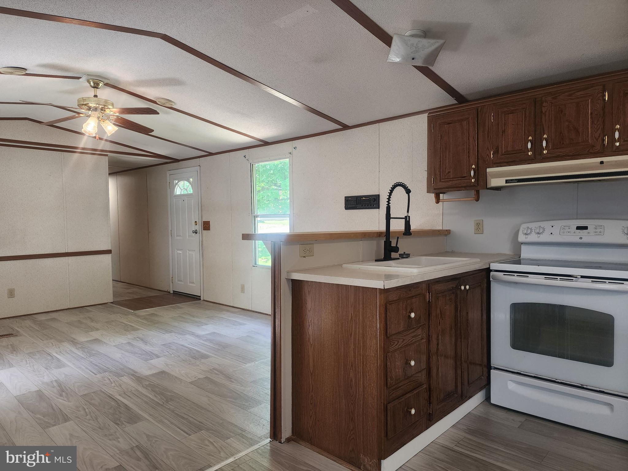 MOUNTAIN VIEW TERRACE - Residential