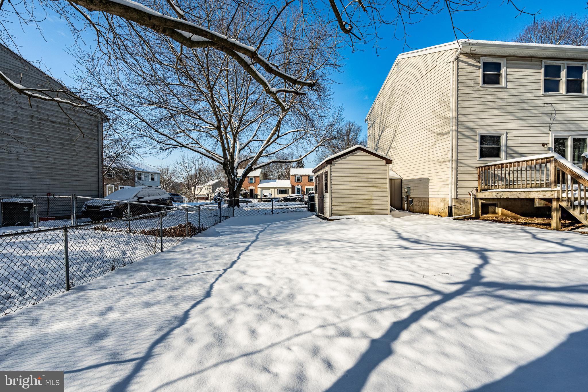 INGLESIDE VILLAGE - Residential