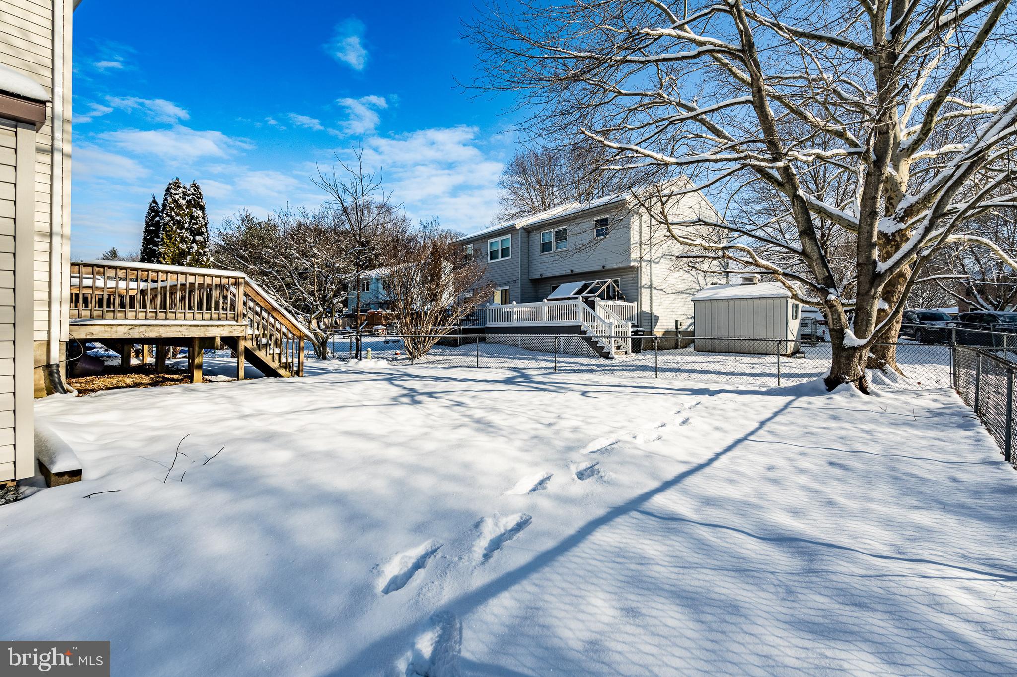 INGLESIDE VILLAGE - Residential