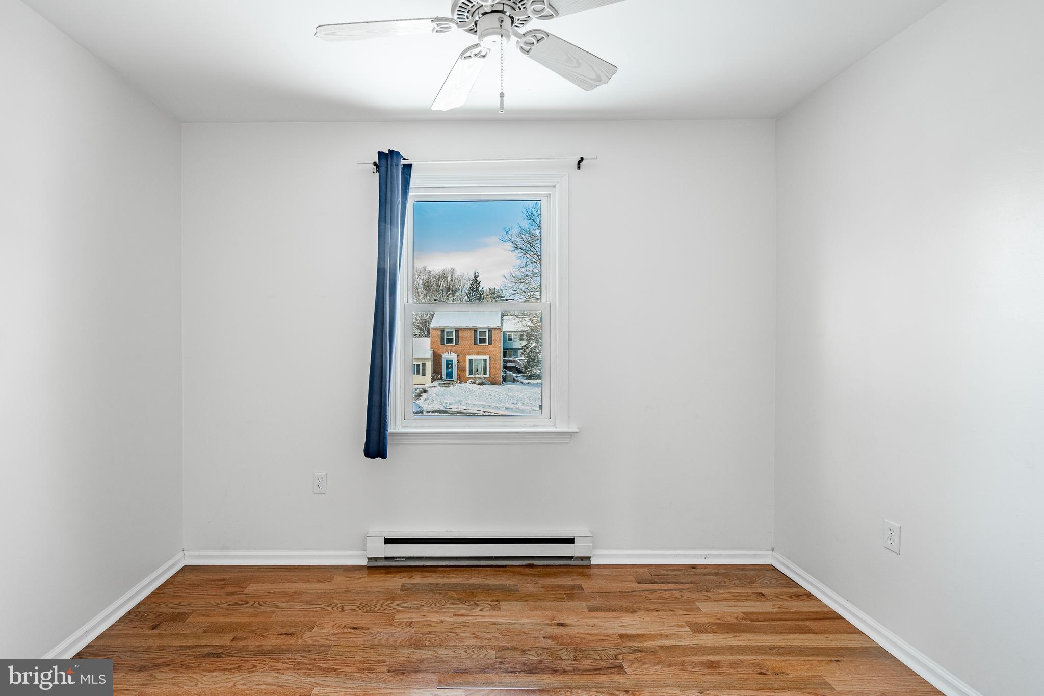 INGLESIDE VILLAGE - Residential