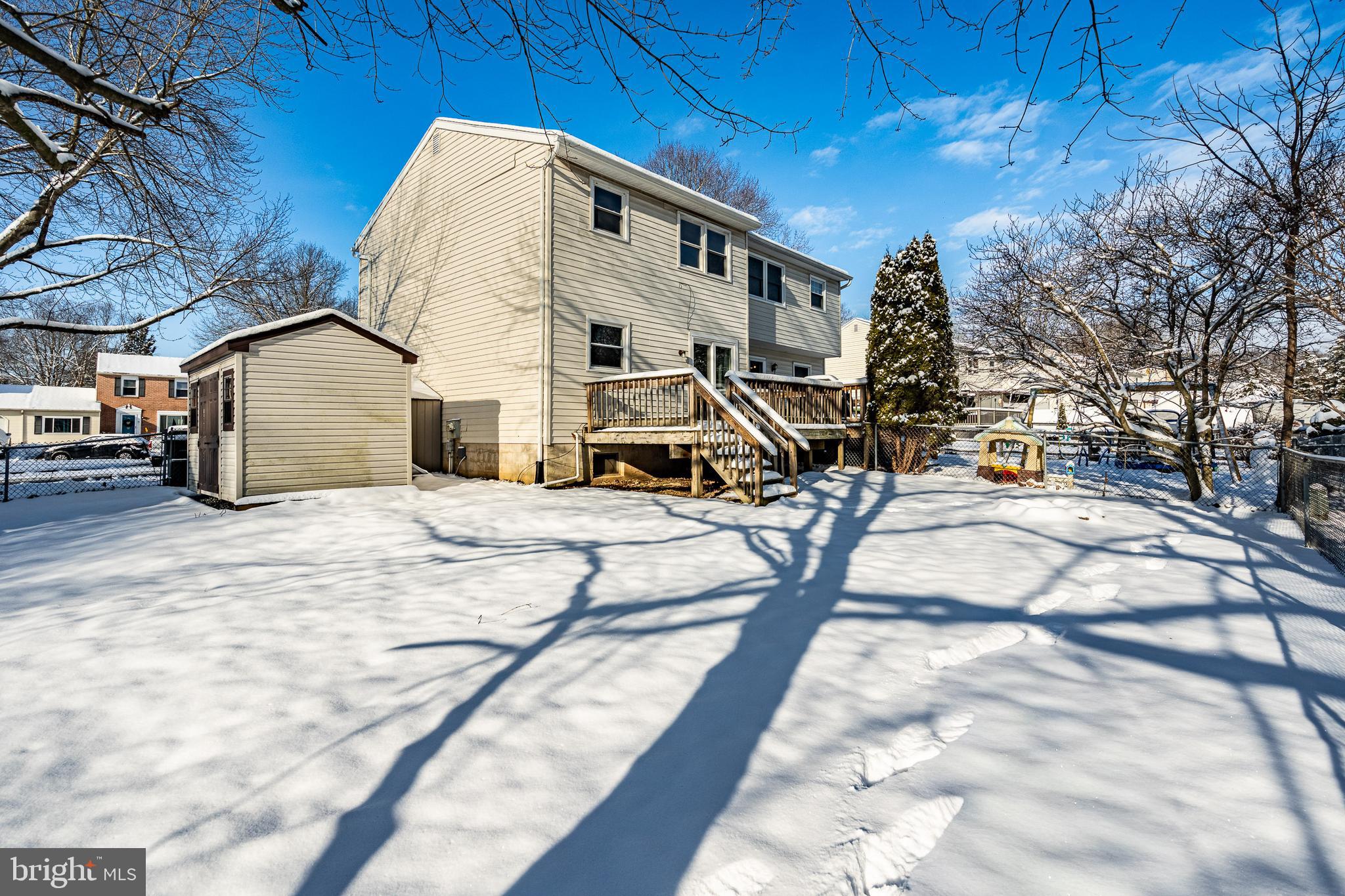 INGLESIDE VILLAGE - Residential