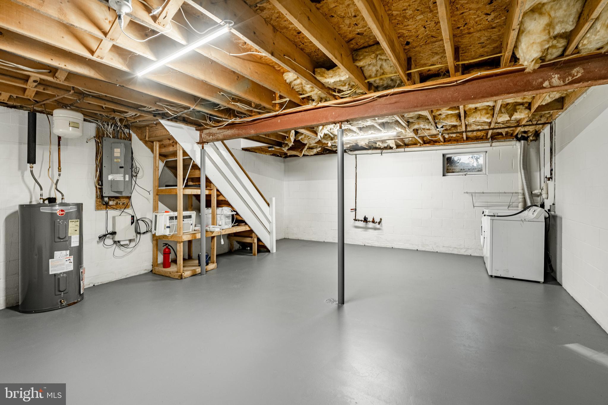 INGLESIDE VILLAGE - Residential