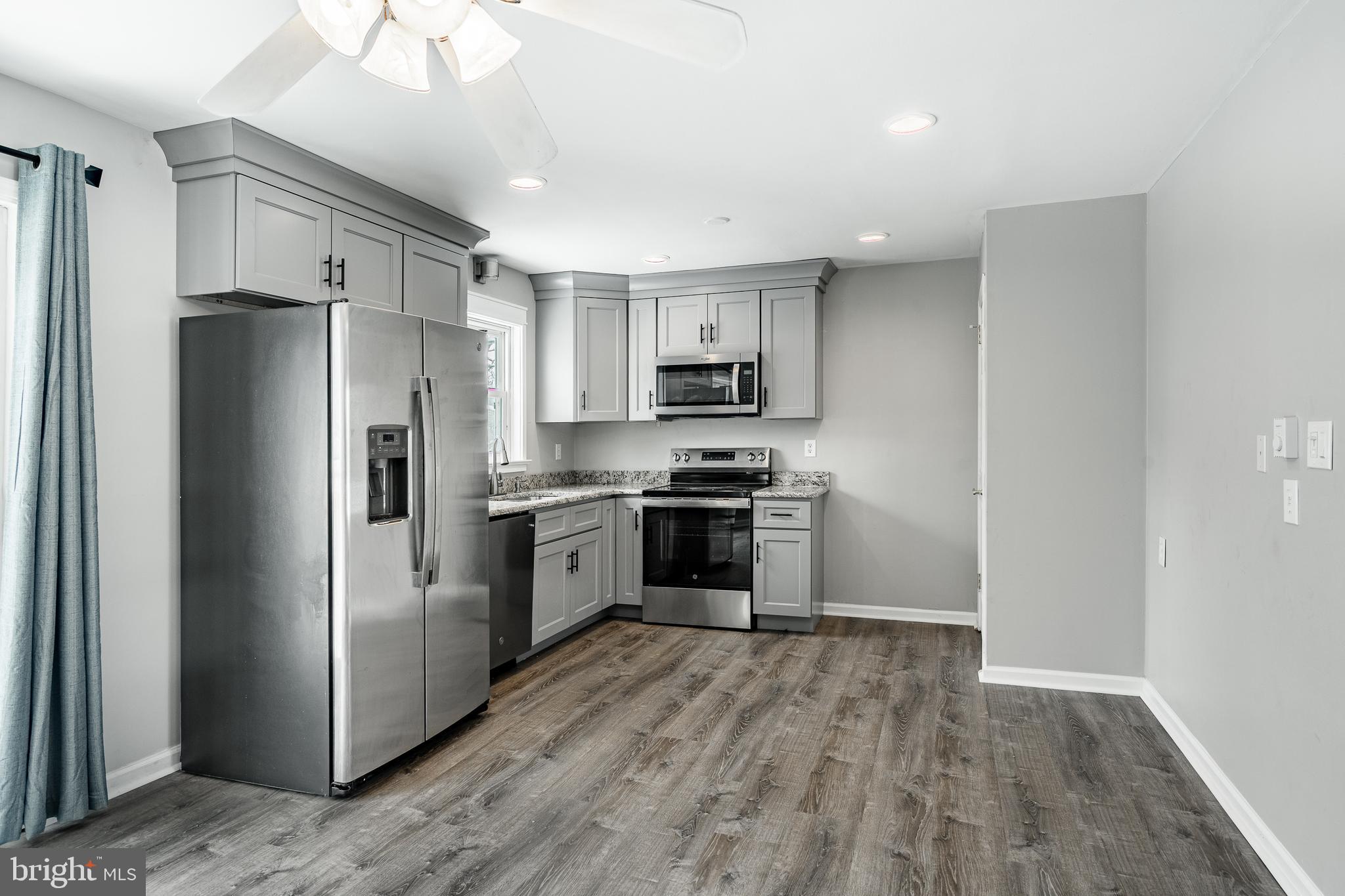 INGLESIDE VILLAGE - Residential