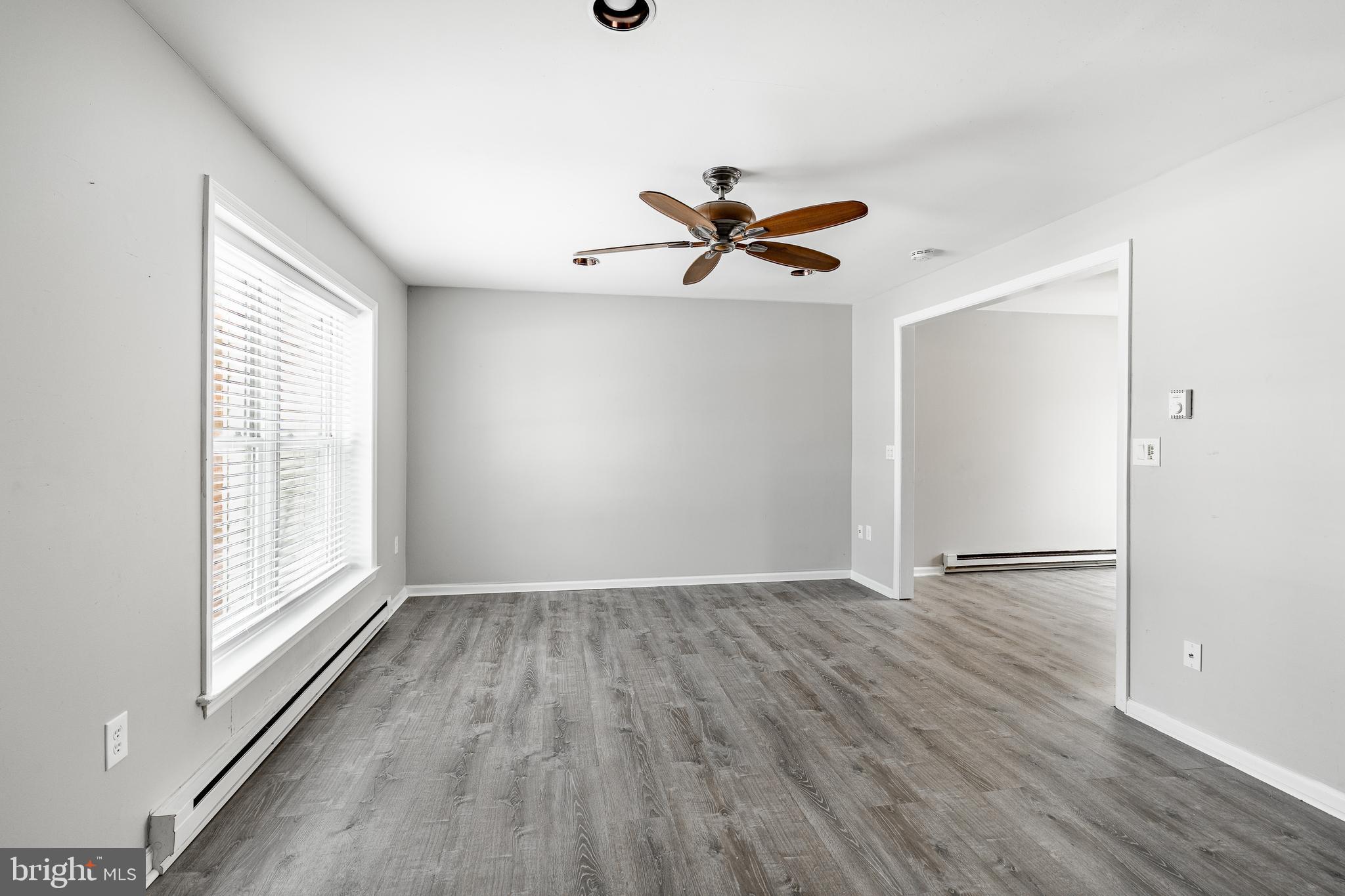 INGLESIDE VILLAGE - Residential