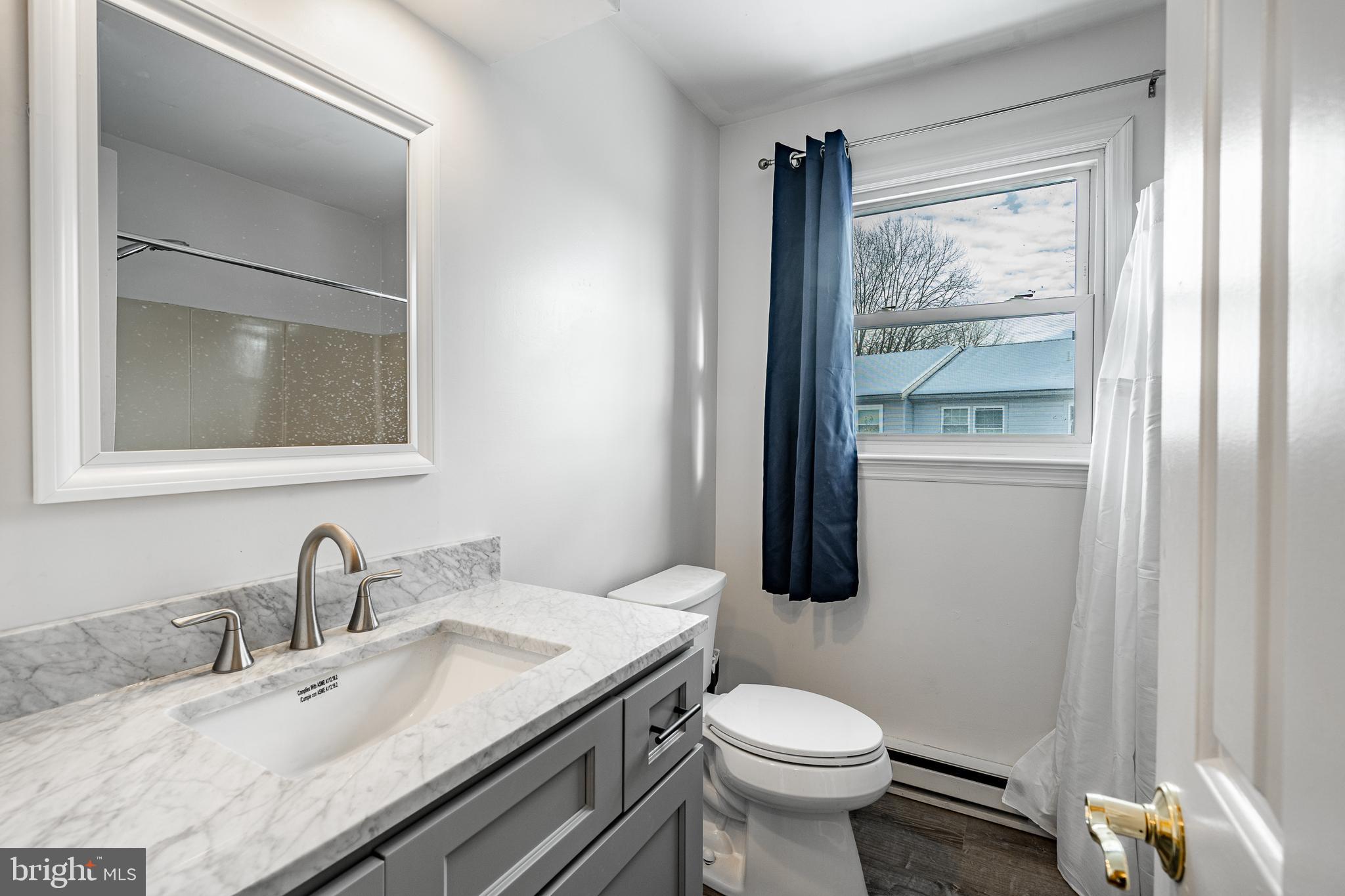 INGLESIDE VILLAGE - Residential