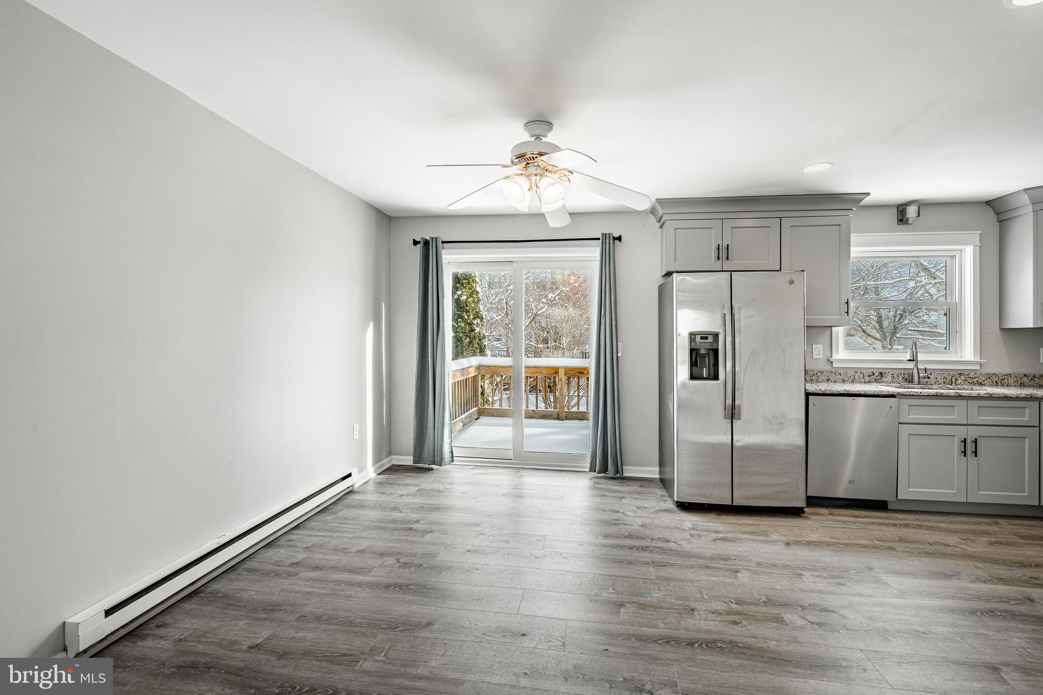 INGLESIDE VILLAGE - Residential