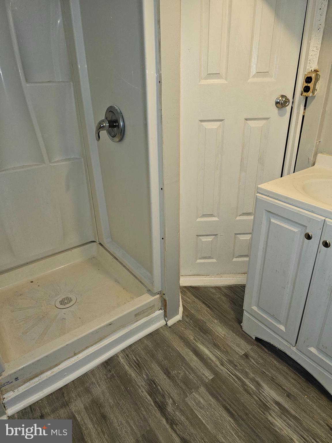 BELAIR-EDISON - Residential Lease