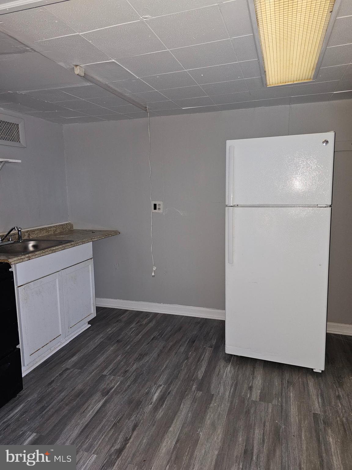 BELAIR-EDISON - Residential Lease