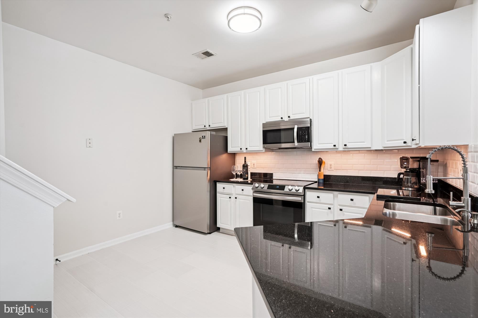 CAMPBELLS TRACE - Residential Lease