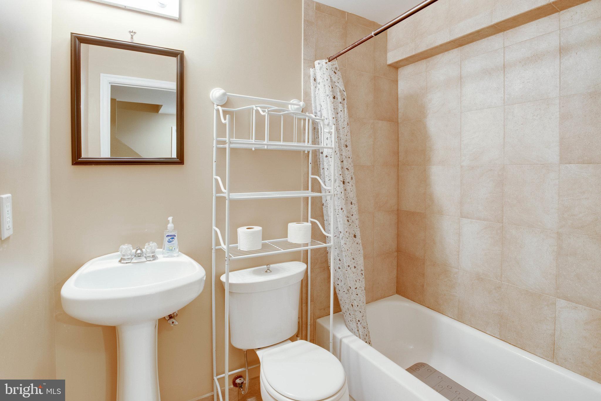 DALE CITY - Residential