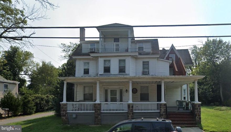 Charming 1-Bedroom Apartment in Clarksboro – Third Floor Unit with Great Amenities!

Welcome to 290 Kings Highway, Apartment E – a cozy and well-maintained third-floor apartment located in the heart of Clarksboro, New Jersey. This bright and inviting unit offers a comfortable layout ideal for individuals or couples seeking convenience and charm in a peaceful neighborhood.

Enjoy the benefits of on-site washer and dryer access, making laundry day a breeze. Step outside to a spacious shared backyard. Off-street parking is included, providing hassle-free access and peace of mind.

Nestled in a quiet residential area with easy access to major routes, shopping, and local dining, this apartment combines small-town comfort with modern convenience.

Key Features:

1 bedroom, 1 bathroom

Third-floor unit for added privacy

On-site washer and dryer

Large shared backyard

Off-street parking

Convenient Clarksboro location