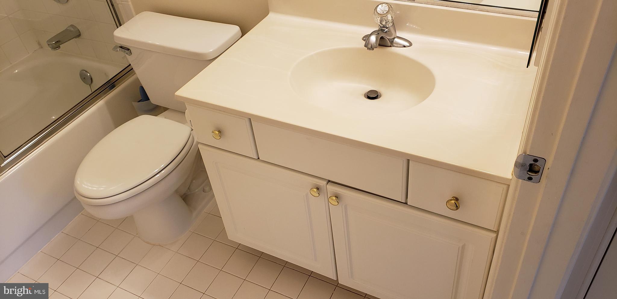 FALLSTONE - Residential Lease