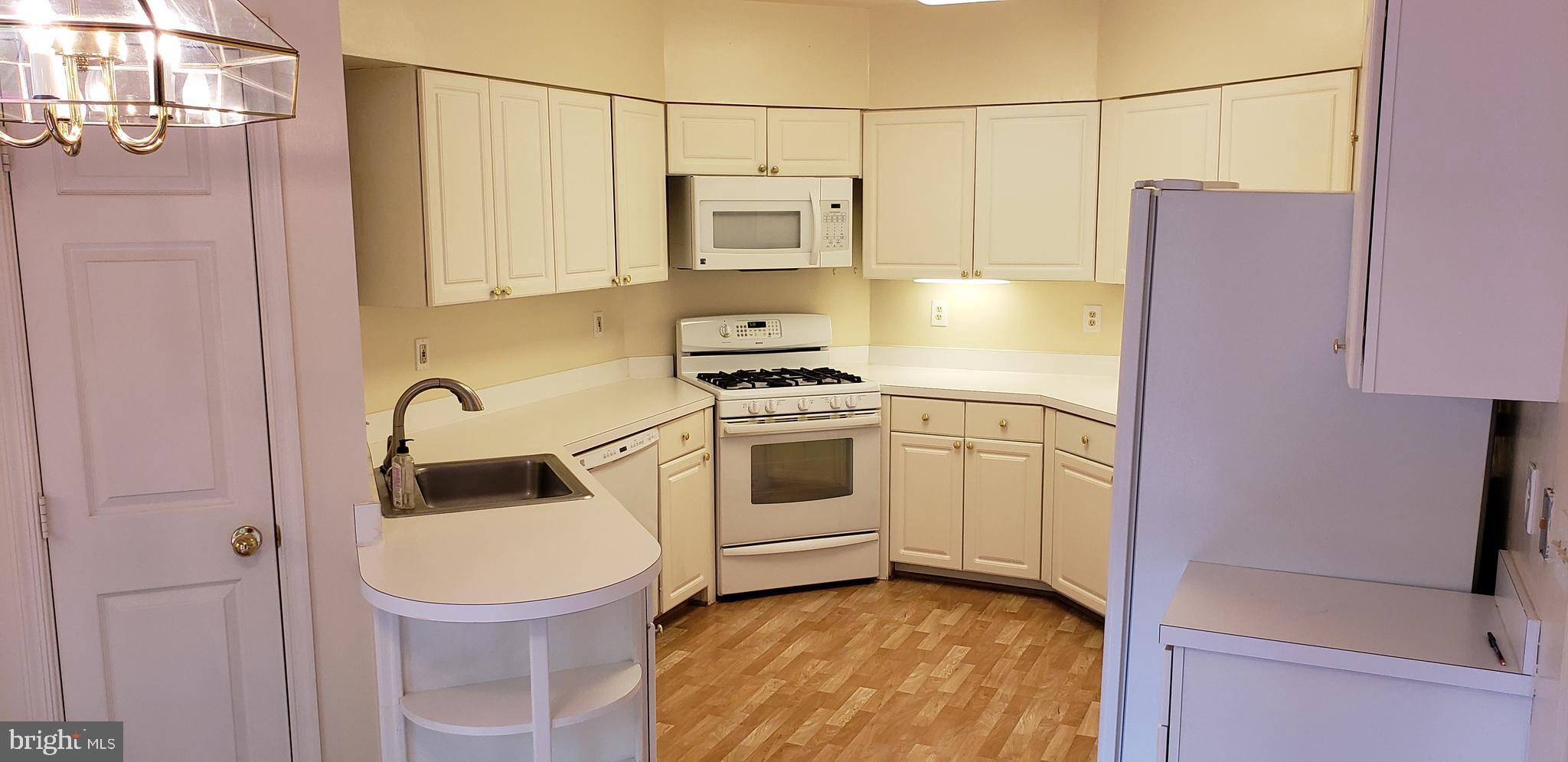 FALLSTONE - Residential Lease