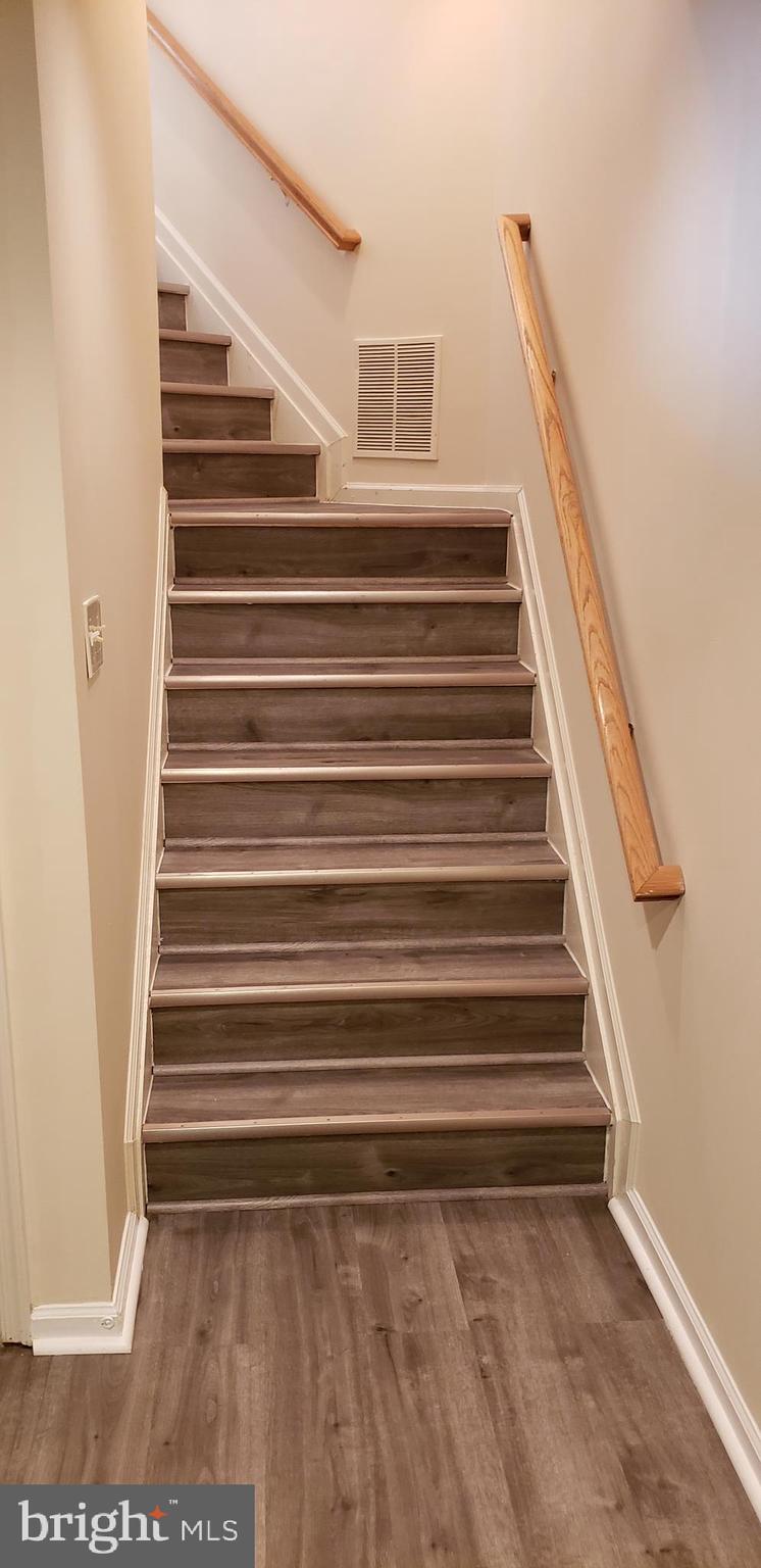 FALLSTONE - Residential Lease