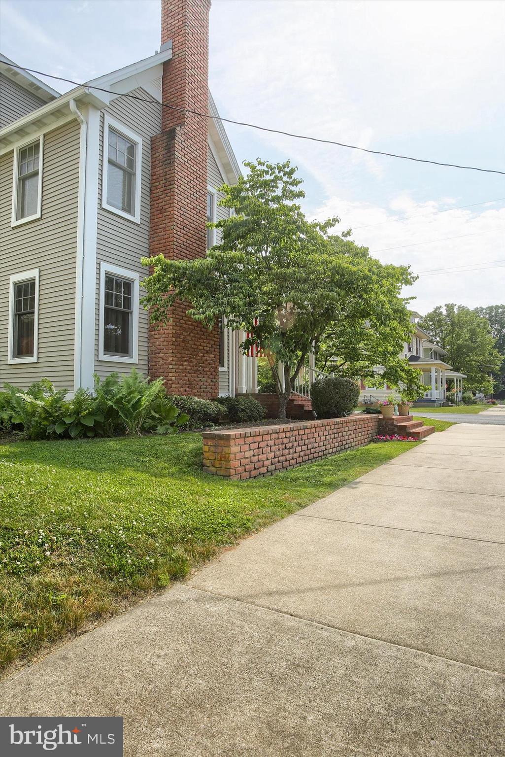 535 W HIGH STREET