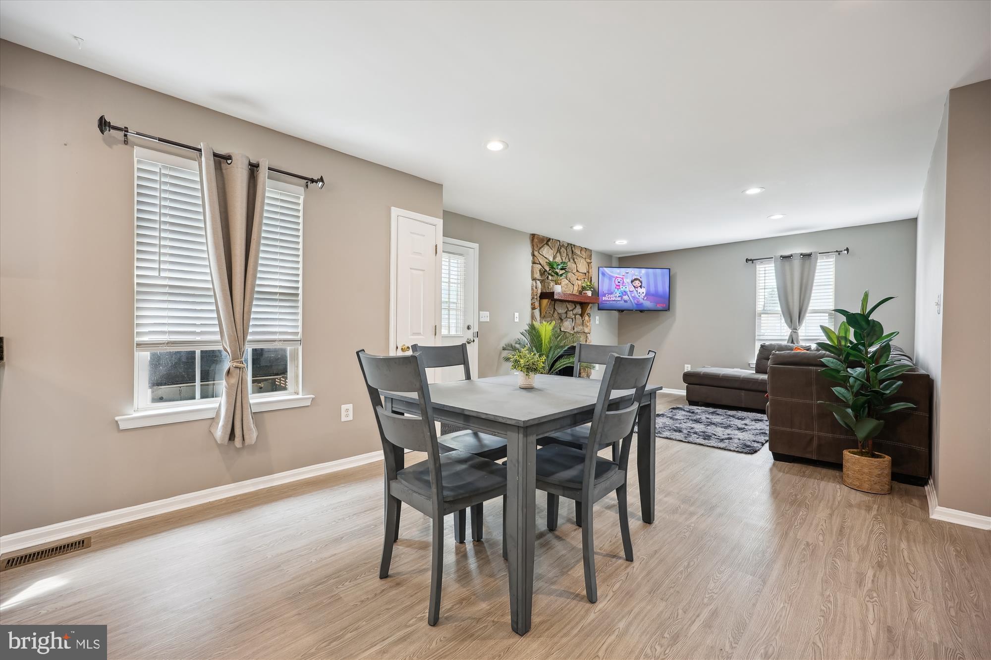 COVENTRY - Residential