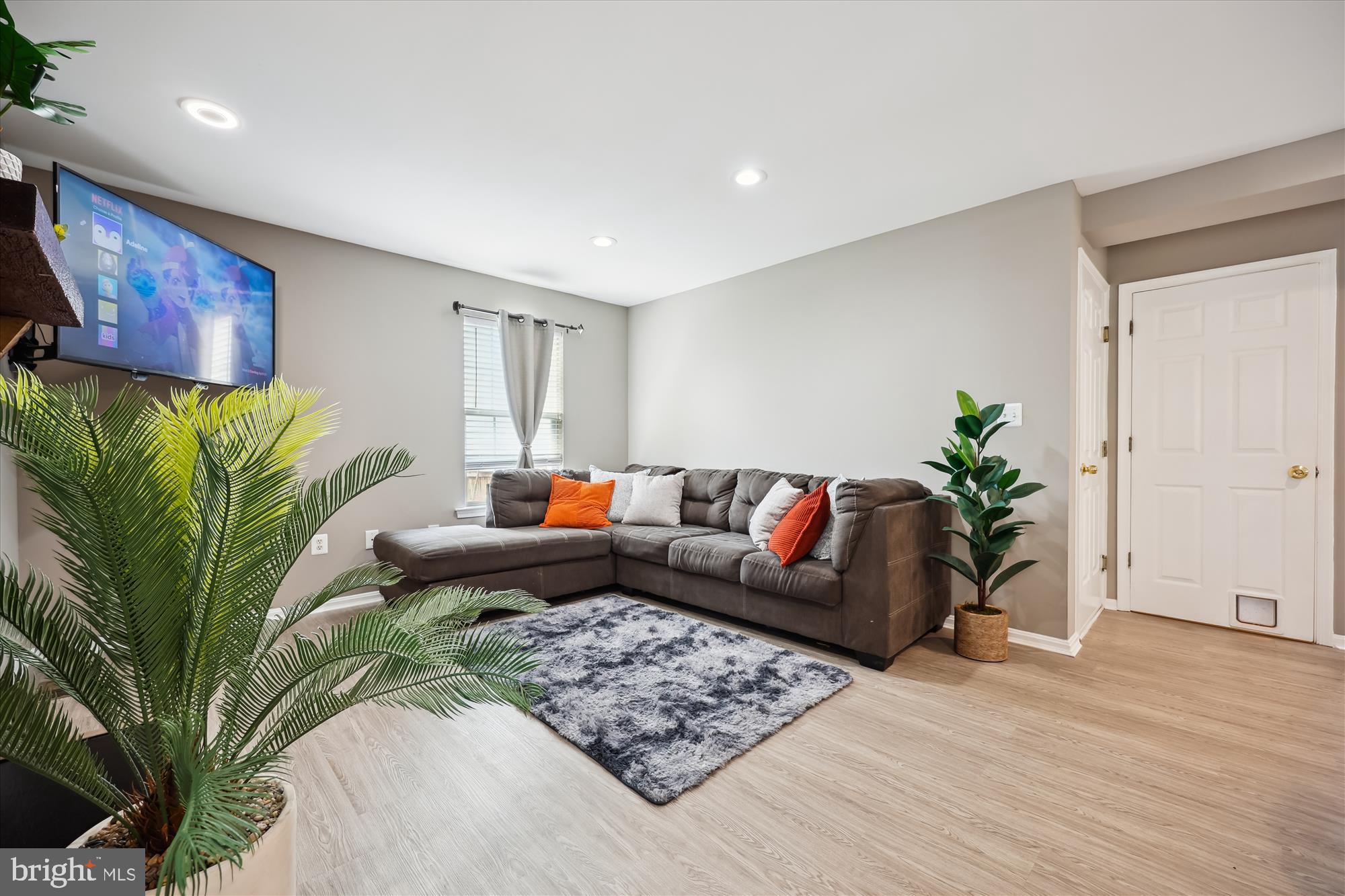 COVENTRY - Residential