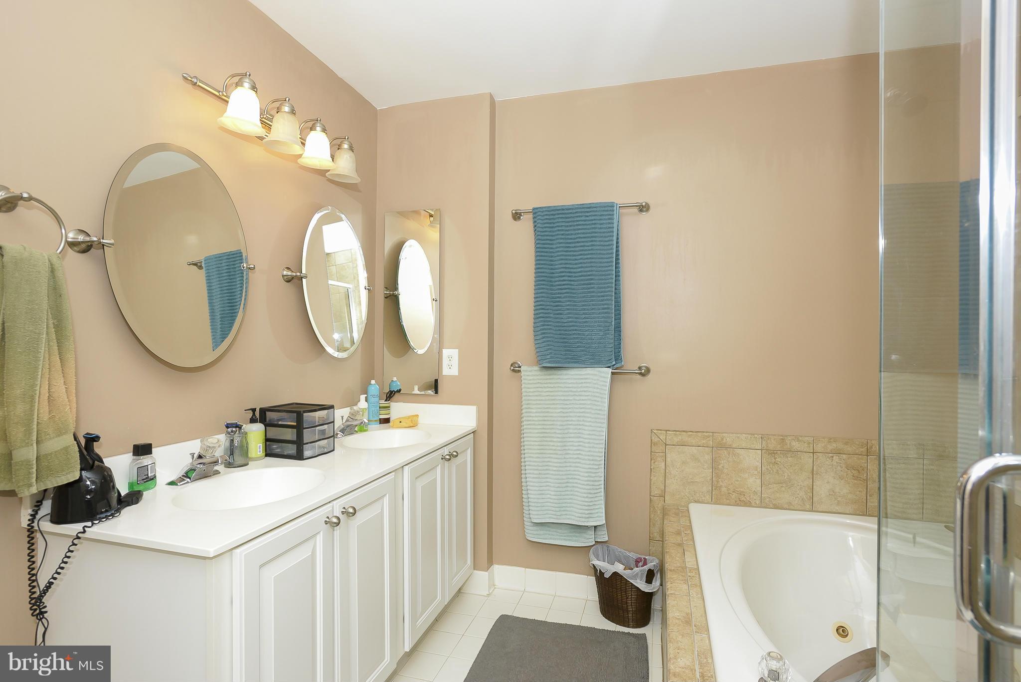 PINEY ORCHARD - Residential