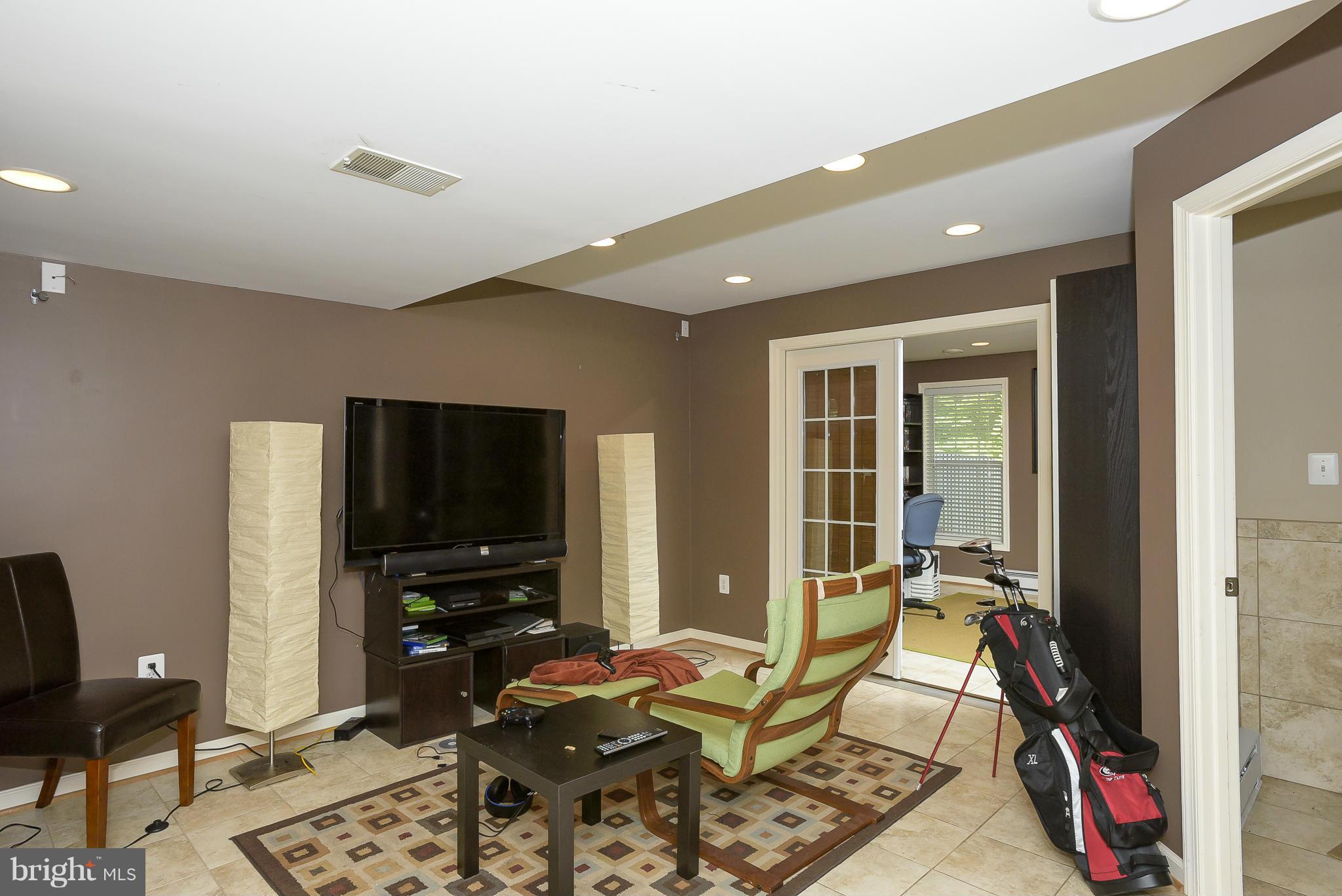 PINEY ORCHARD - Residential