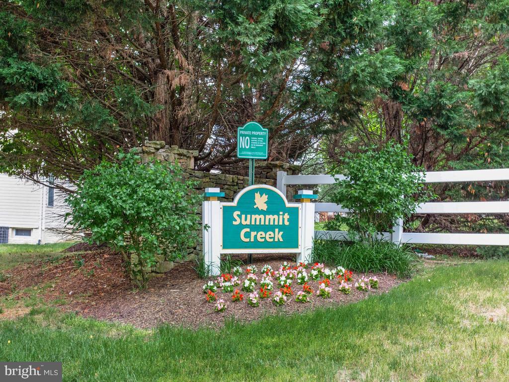 SUMMIT CREEK - Residential