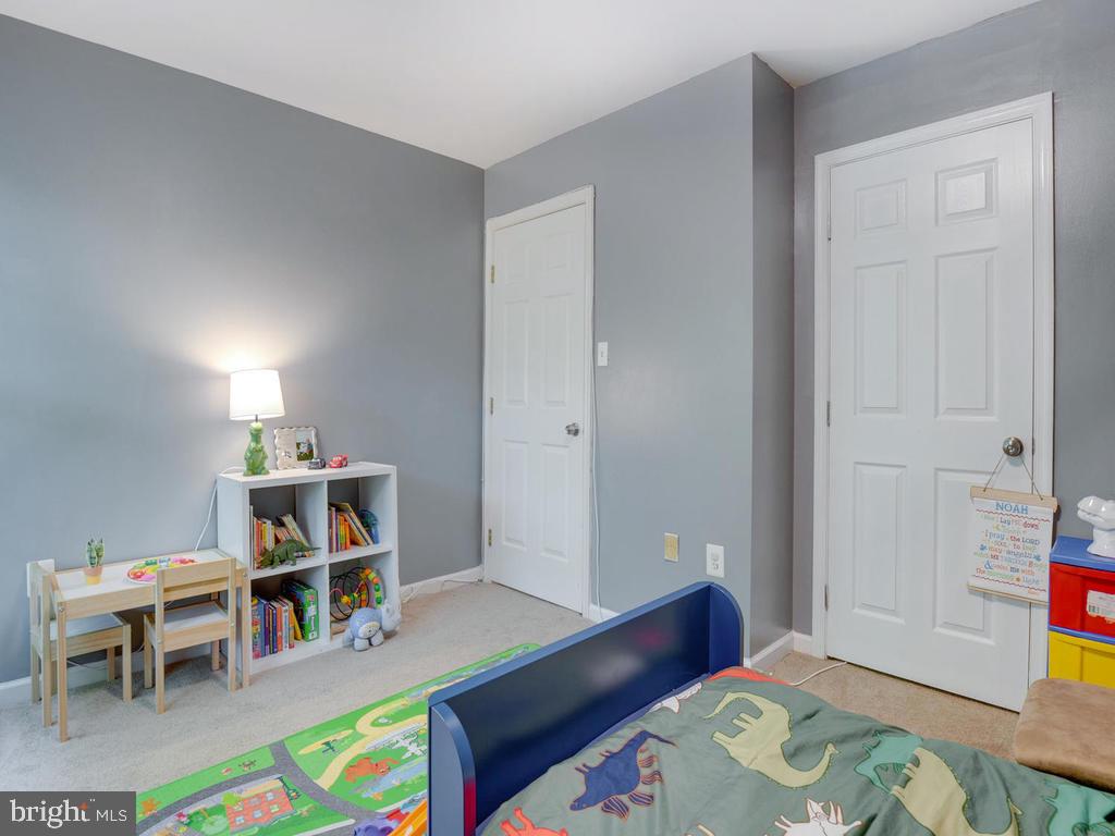 SUMMIT CREEK - Residential