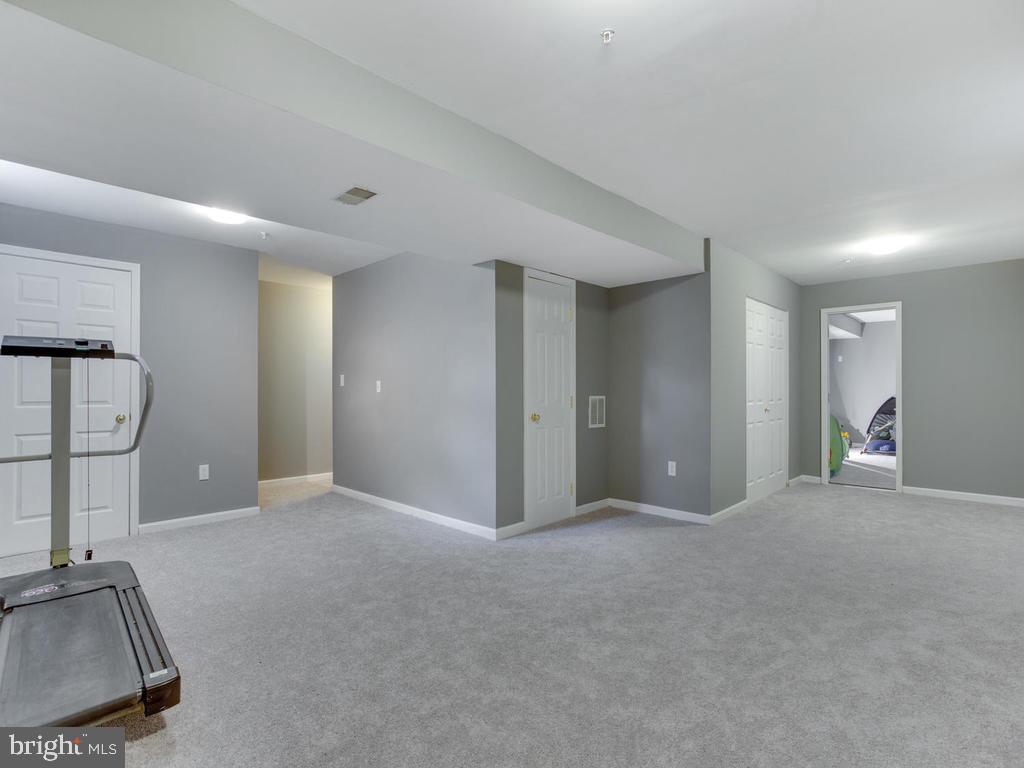 SUMMIT CREEK - Residential