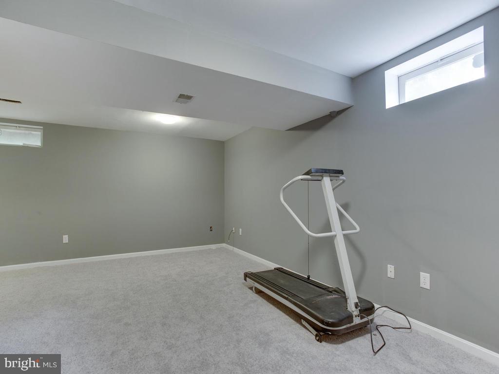 SUMMIT CREEK - Residential