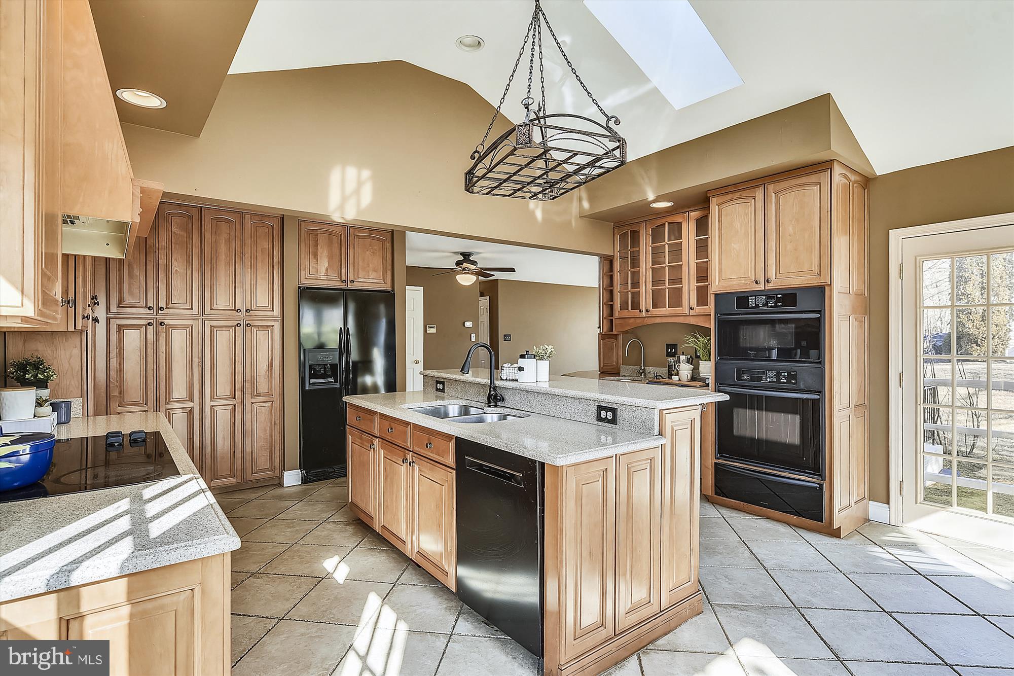 OMISOL ESTATES - Residential